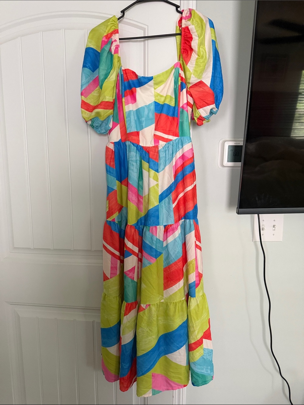 Flying Tomato Multi-Color Geometric Puff Sleeve Maxi Dress